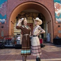 Soda Crackers at the Autry Museum with the Honky Tonk Hunnies